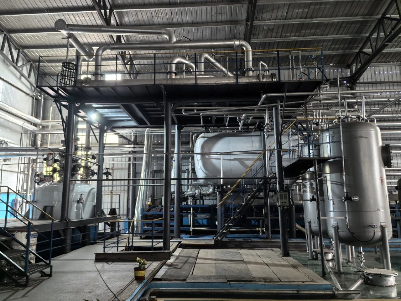 中建安裝集團承建的河北億象乙烯焦油制備5000噸/年包覆瀝青裝置一次開(kāi)車(chē)成功
